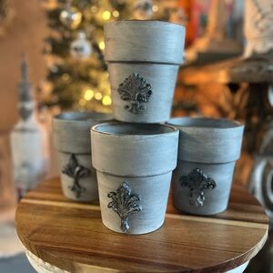 Gray Decorative Fleur-de-Lis Planters